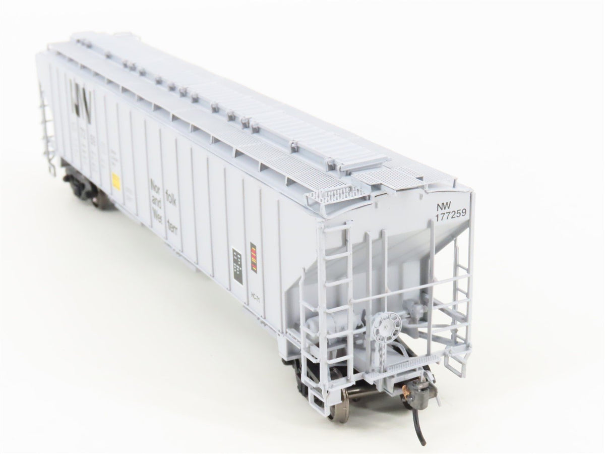 HO InterMountain 45358-07 NW Norfolk &amp; Western 3-Bay Covered Hopper #177259