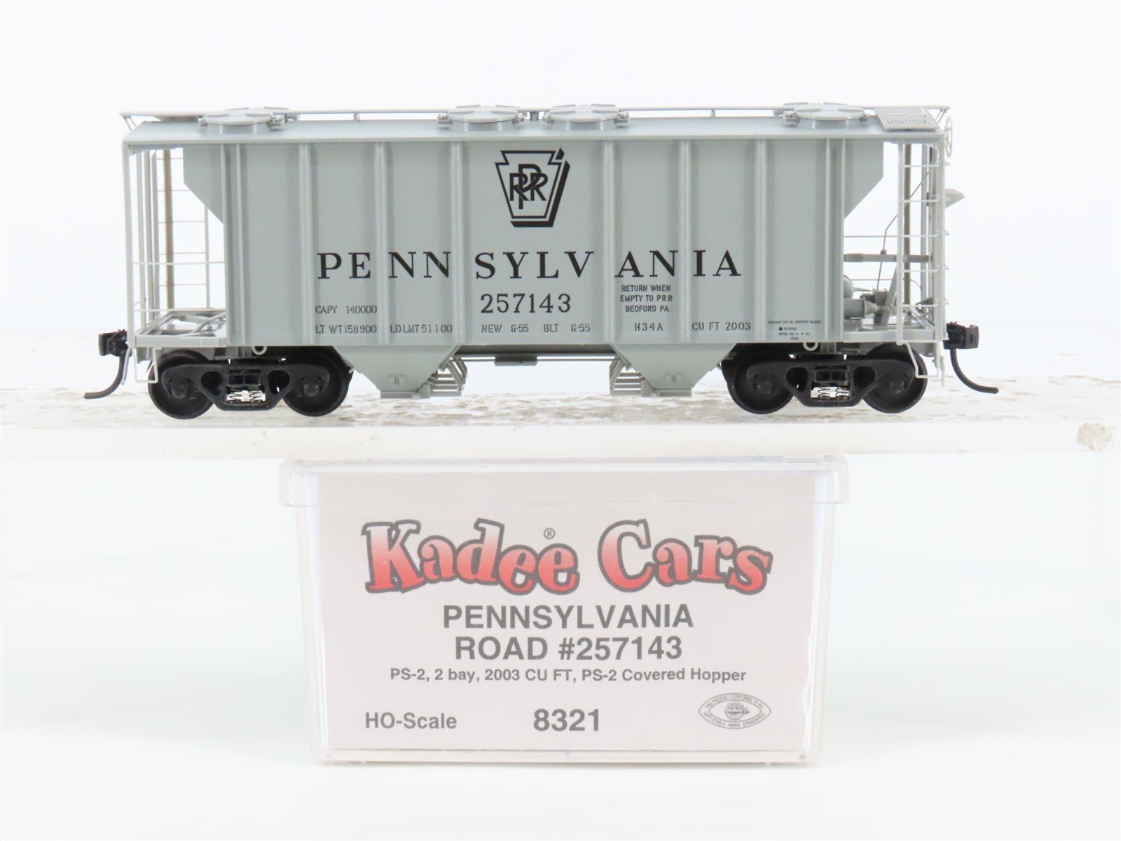 HO Scale Kadee 8321 PRR Pennsylvania Railroad 2-Bay Covered Hopper #257143