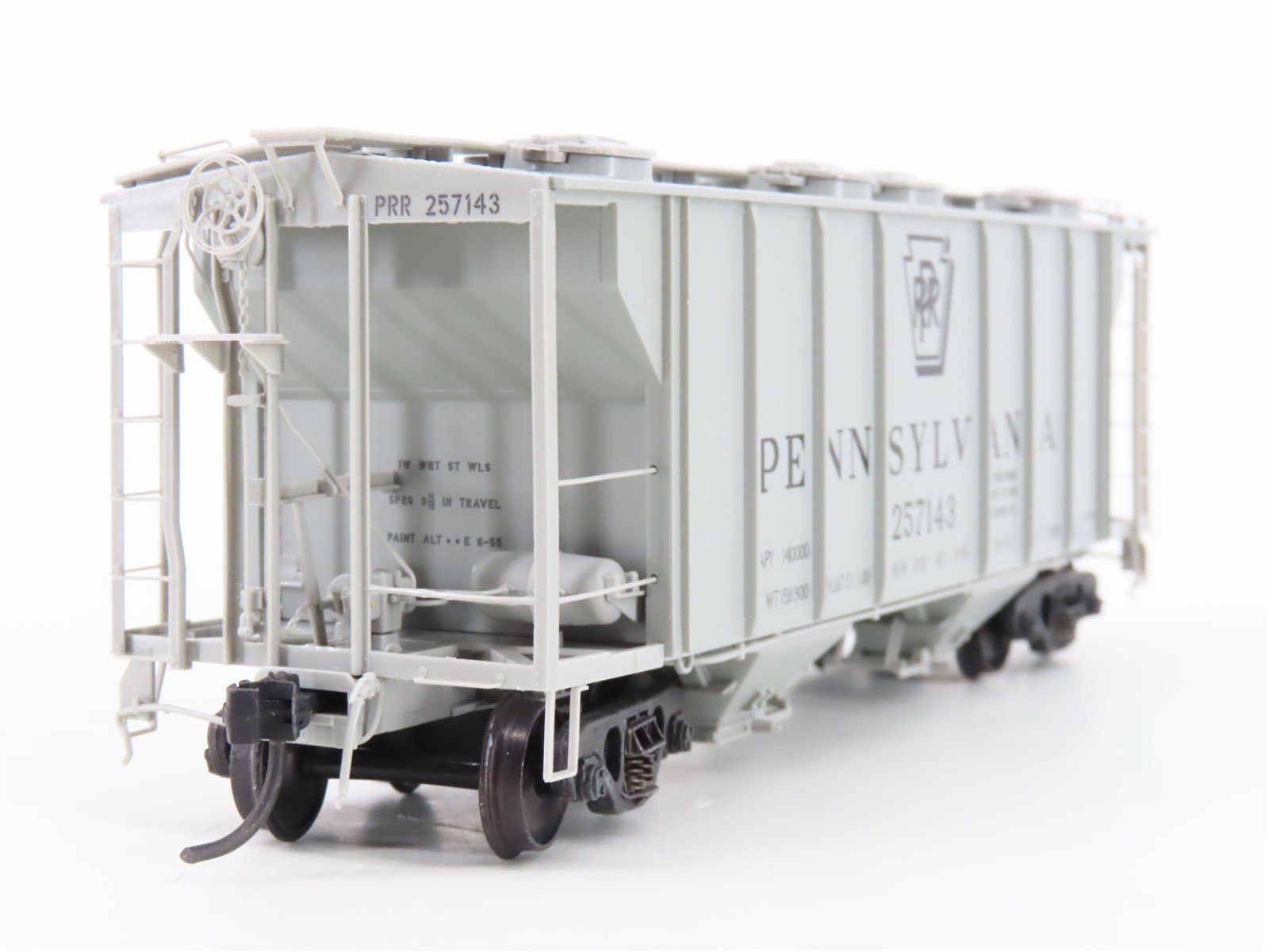 HO Scale Kadee 8321 PRR Pennsylvania Railroad 2-Bay Covered Hopper #257143