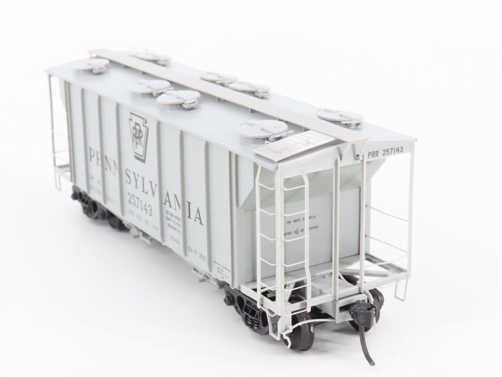 HO Scale Kadee 8321 PRR Pennsylvania Railroad 2-Bay Covered Hopper #257143