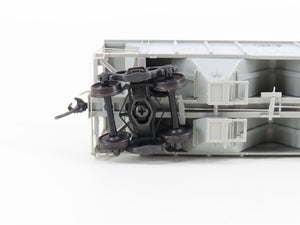 HO Scale Kadee 8321 PRR Pennsylvania Railroad 2-Bay Covered Hopper #257143