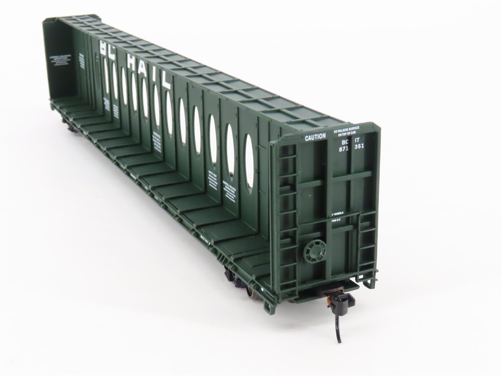 HO Walthers Gold Line 932-4130 BCIT BC Rail 72' Centerbeam Flat Car #871351