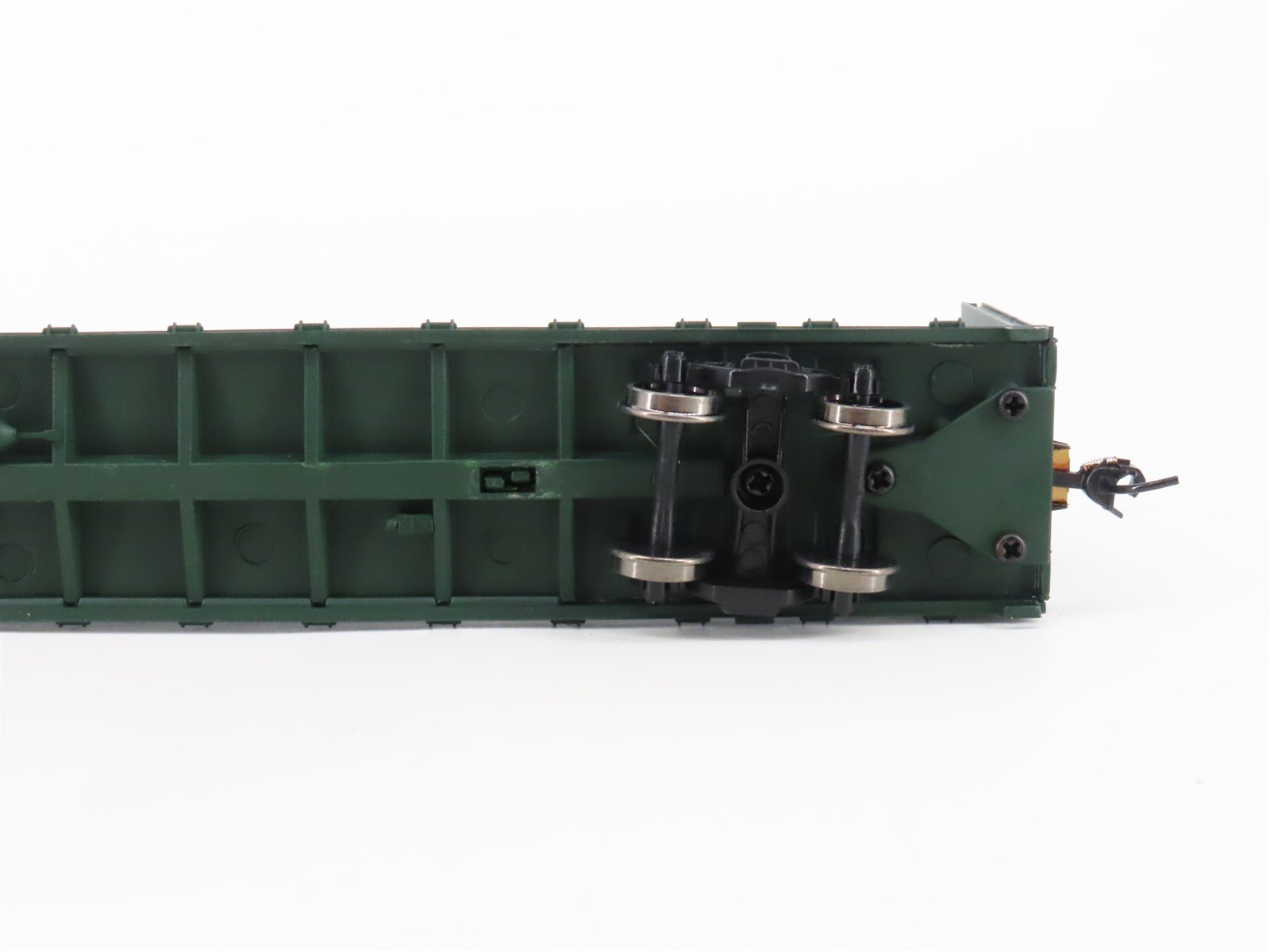 HO Walthers Gold Line 932-4130 BCIT BC Rail 72' Centerbeam Flat Car #871351