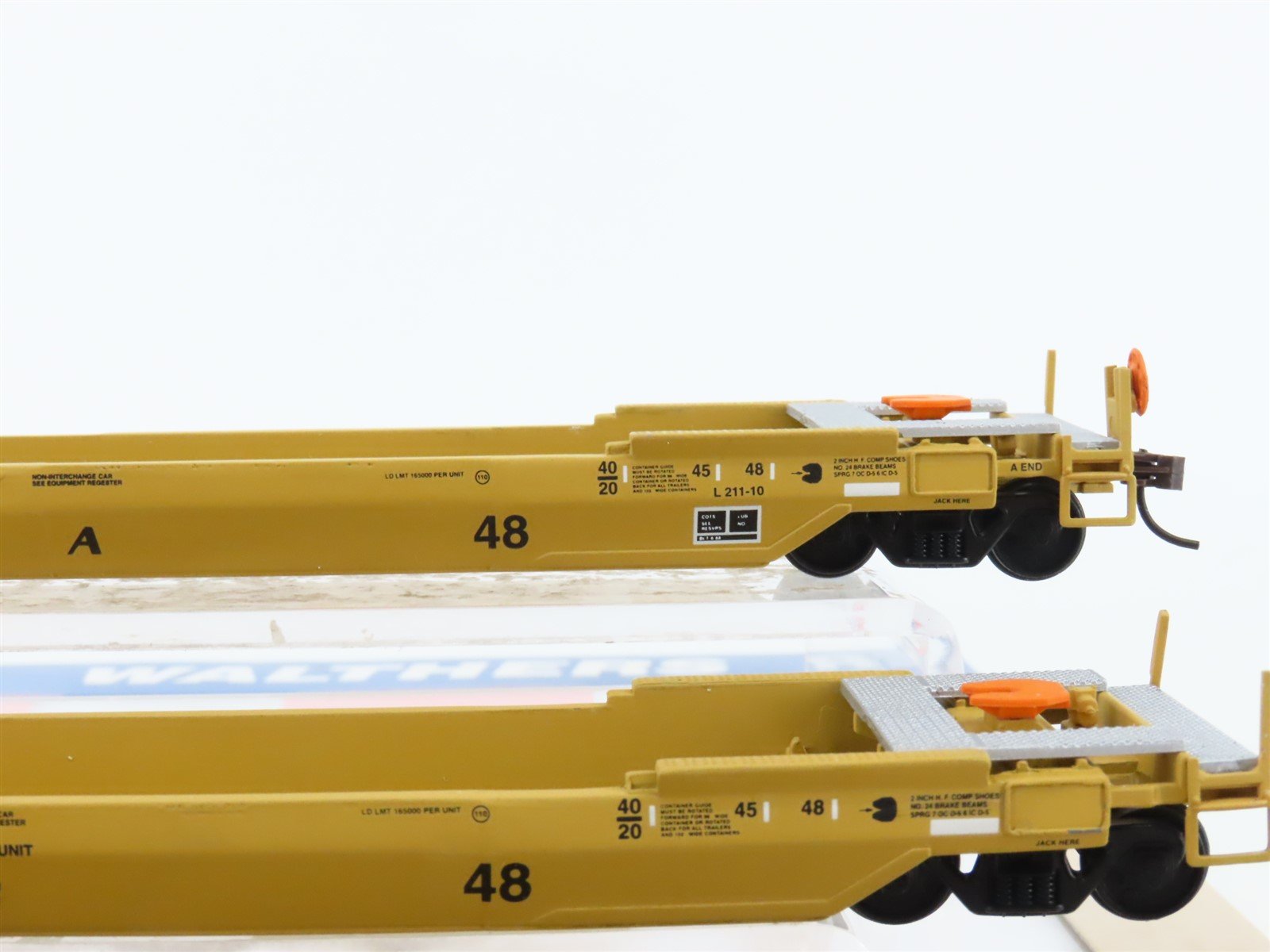 HO Walthers 932-34305 TTX All Purpose Draw Barred 3-Unit Husky Stack #427585