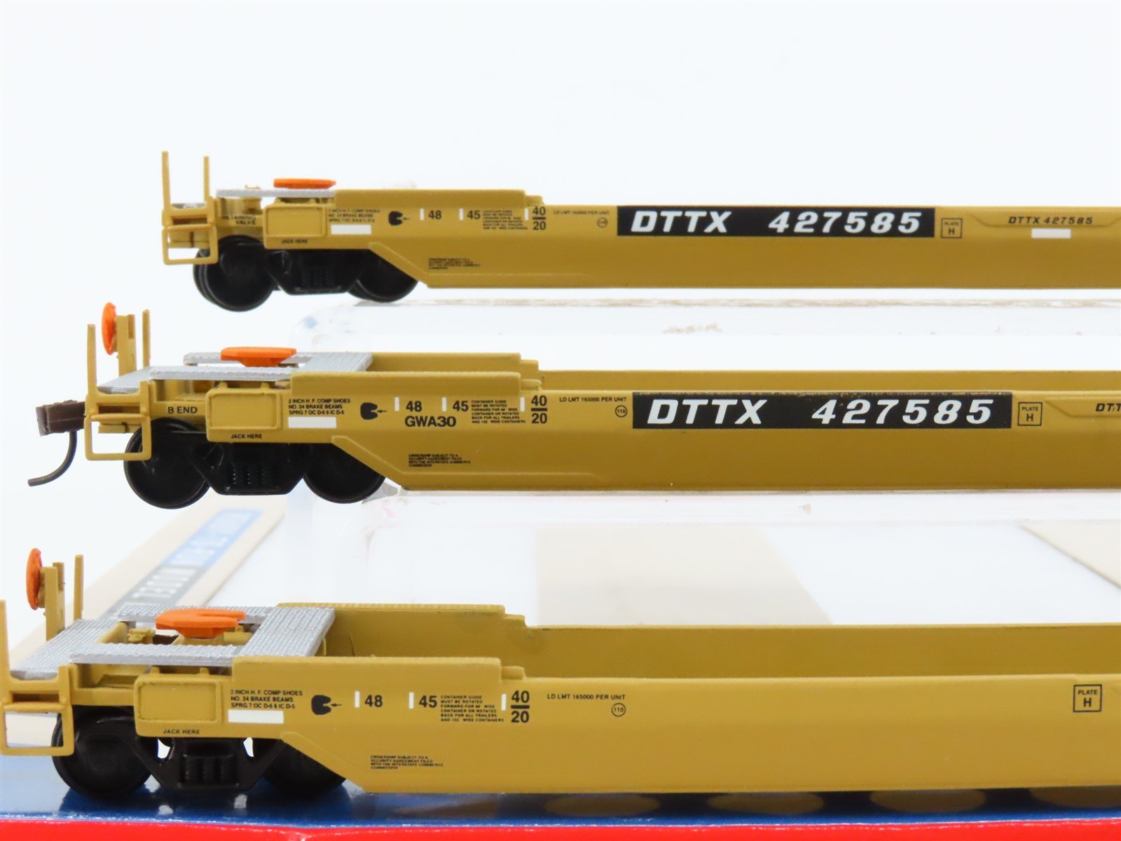 HO Walthers 932-34305 TTX All Purpose Draw Barred 3-Unit Husky Stack #427585