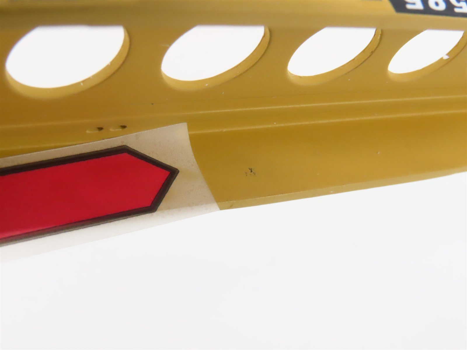 HO Walthers 932-34305 TTX All Purpose Draw Barred 3-Unit Husky Stack #427585