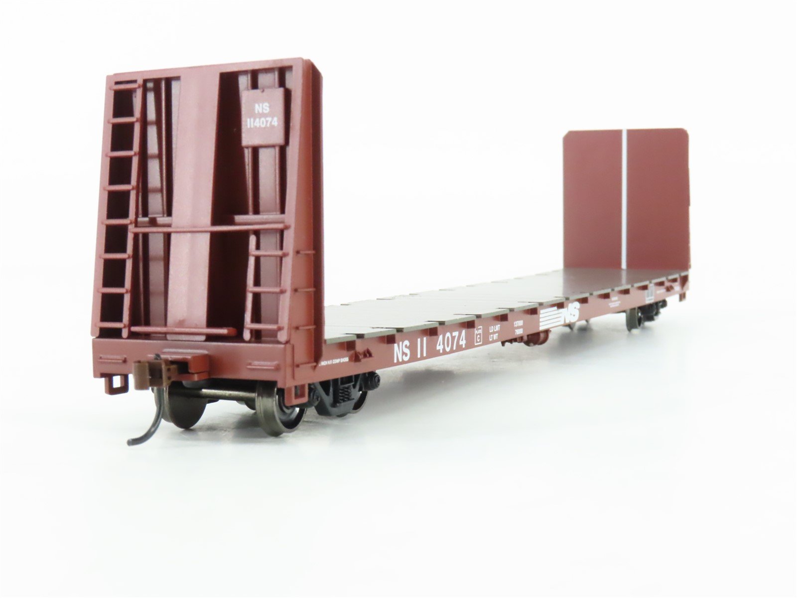 HO Scale Athearn ATH87705 NS Norfolk Southern 60' Bulkhead Flat Car #114074