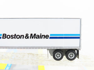 HO Scale Athearn 73375 BMZ Boston & Maine 45' Smooth Side Z-Van Trailers 2-Pack
