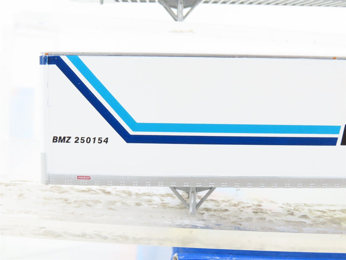 HO Scale Athearn 73375 BMZ Boston &amp; Maine 45&#39; Smooth Side Z-Van Trailers 2-Pack