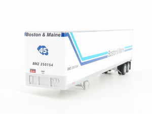 HO Scale Athearn 73375 BMZ Boston & Maine 45' Smooth Side Z-Van Trailers 2-Pack