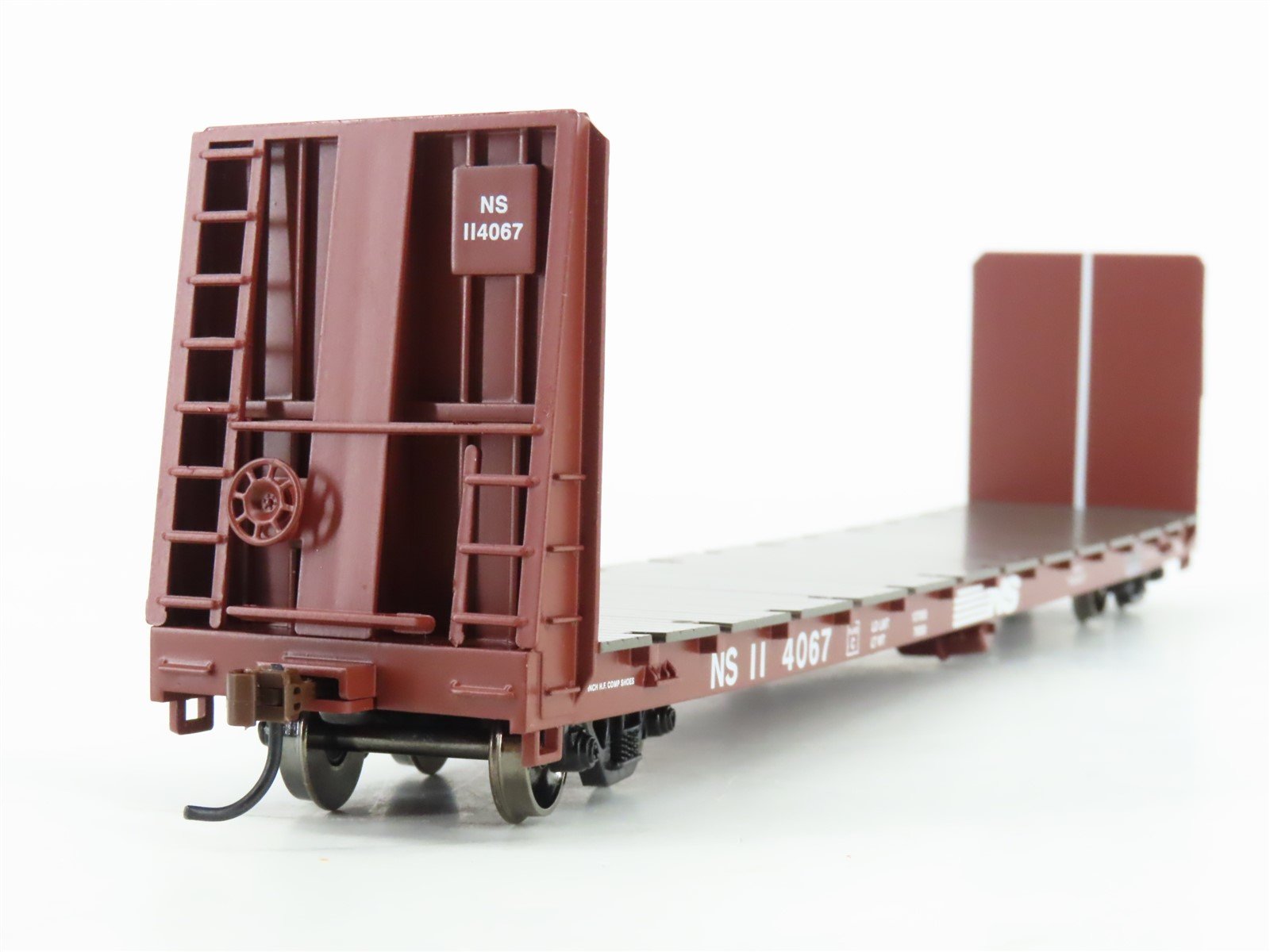 HO Scale Athearn ATH87704 NS Norfolk Southern 60' Bulkhead Flat Car #114067