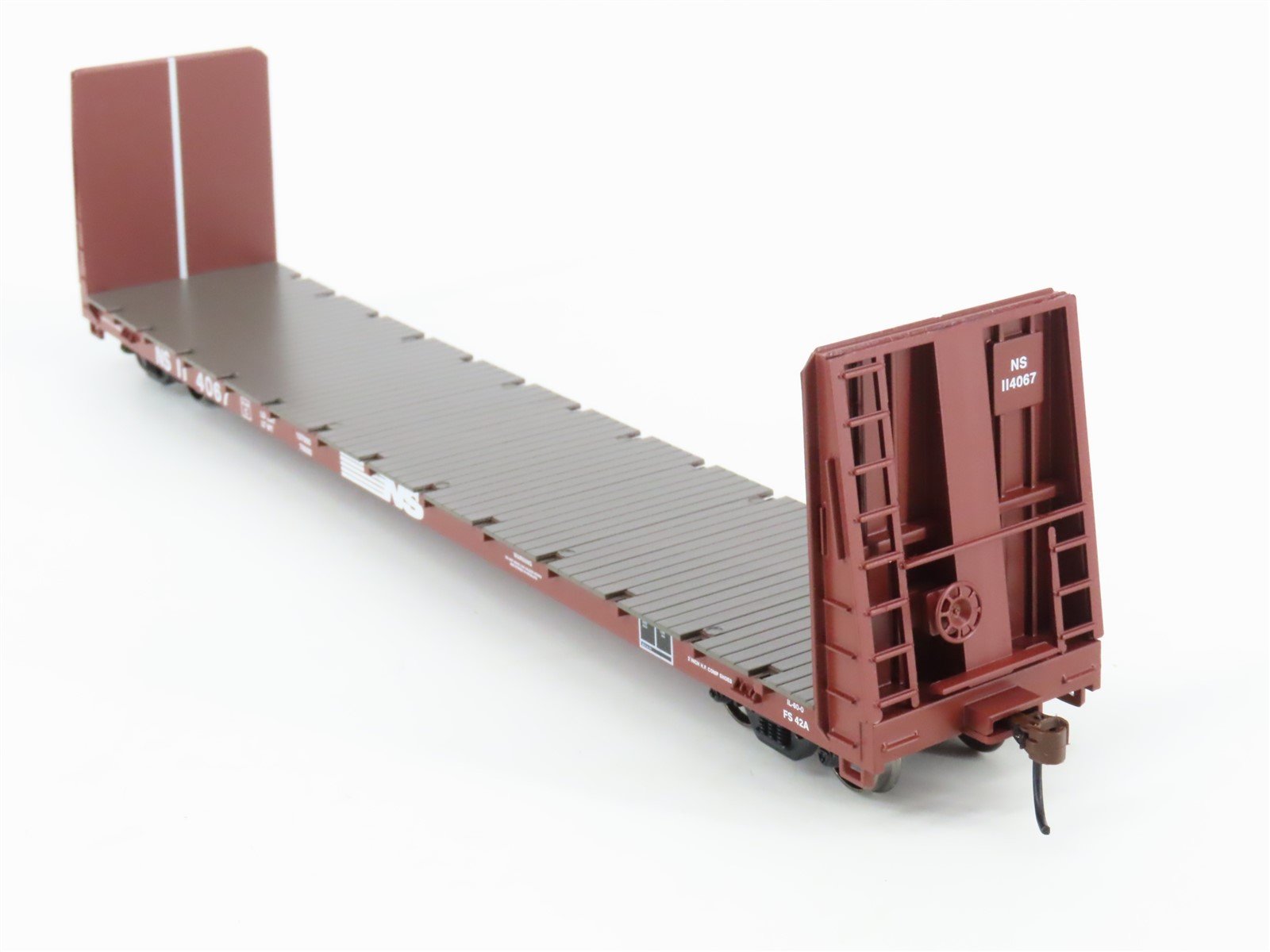 HO Scale Athearn ATH87704 NS Norfolk Southern 60' Bulkhead Flat Car #114067