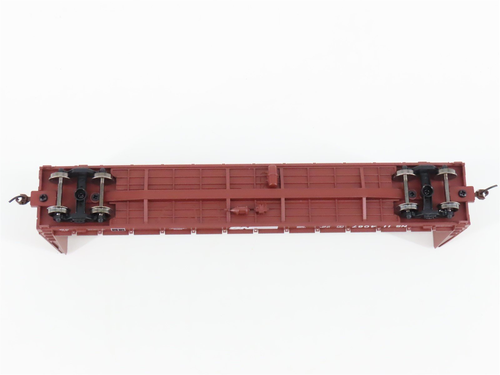 HO Scale Athearn ATH87704 NS Norfolk Southern 60' Bulkhead Flat Car #114067