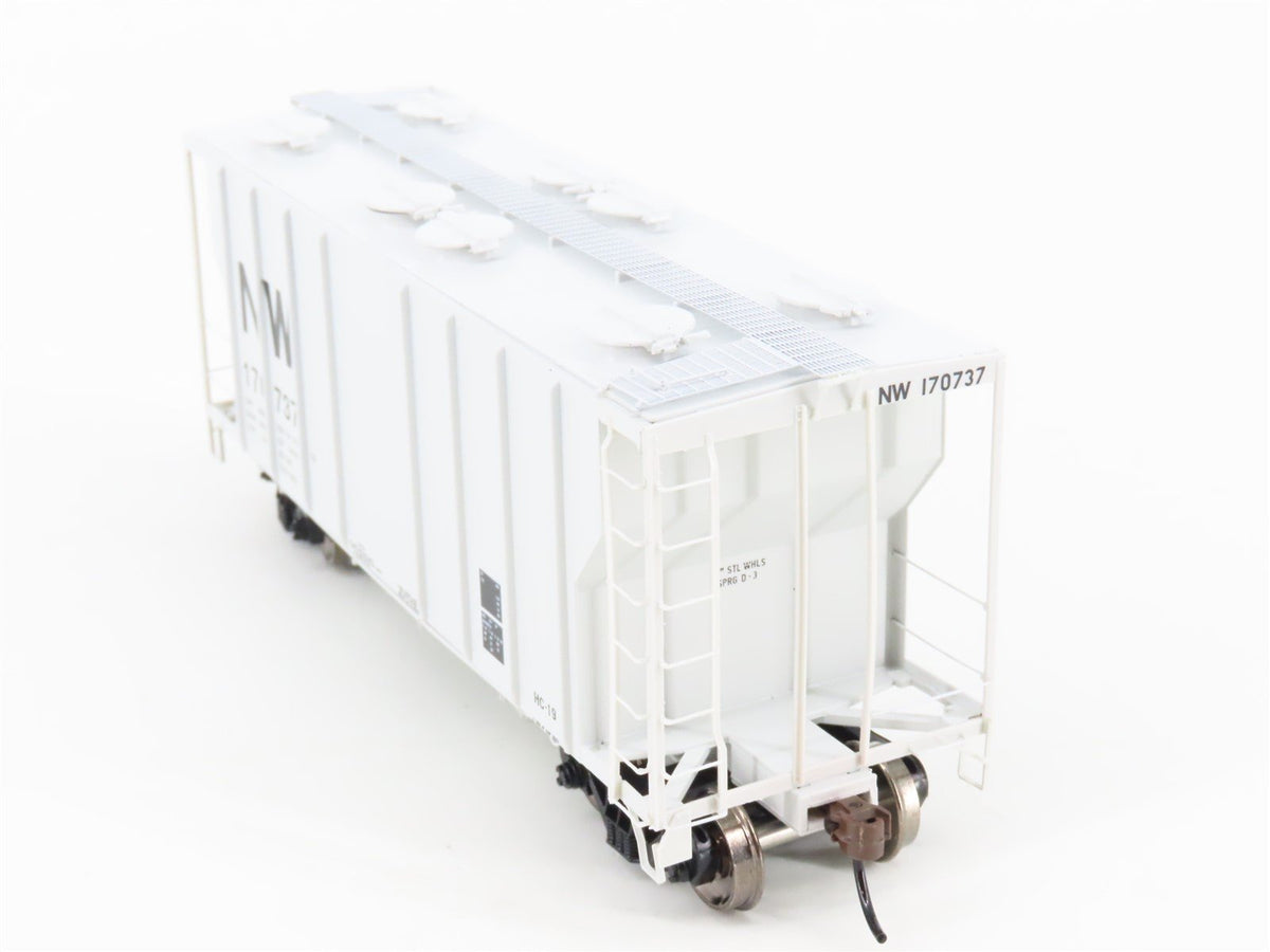 HO Scale Athearn ATH63794 NW Norfolk &amp; Western 2-Bay Covered Hopper #170737