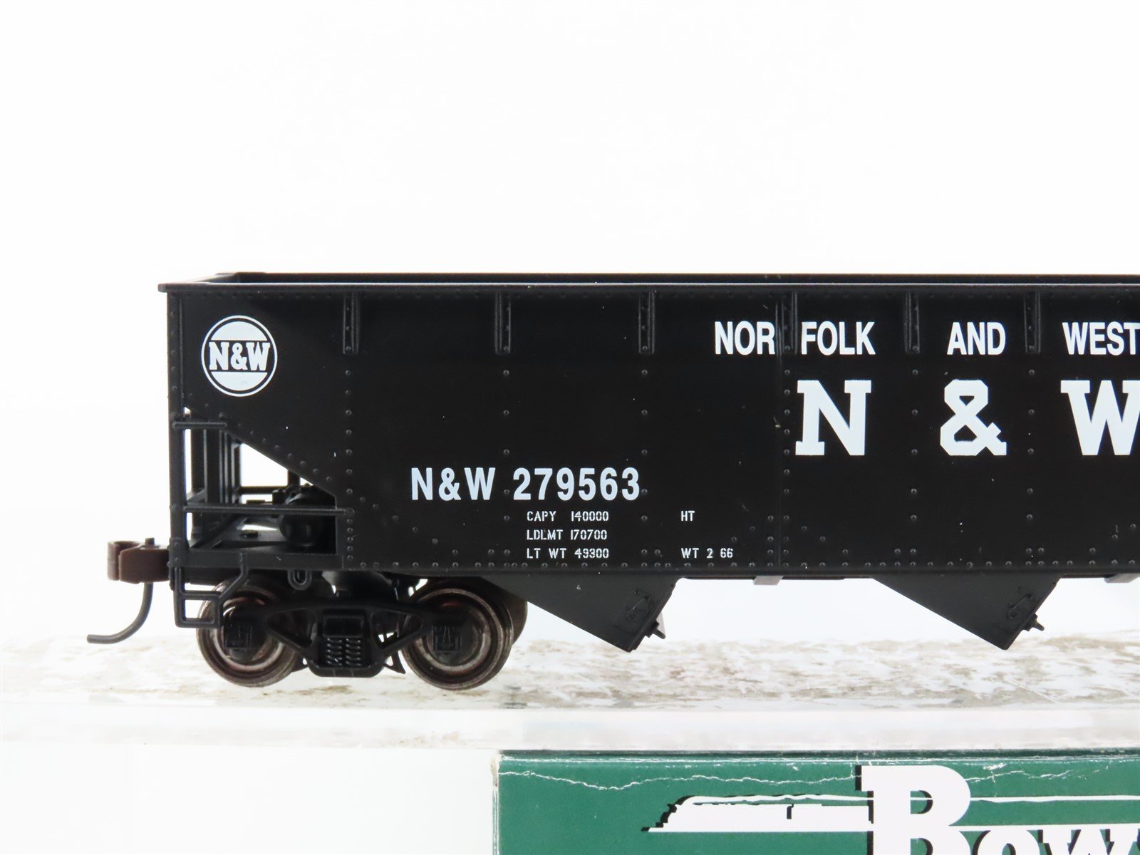HO Scale Bowser Executive Line 40415 N&W Norfolk & Western 3-Bay Hopper #279563