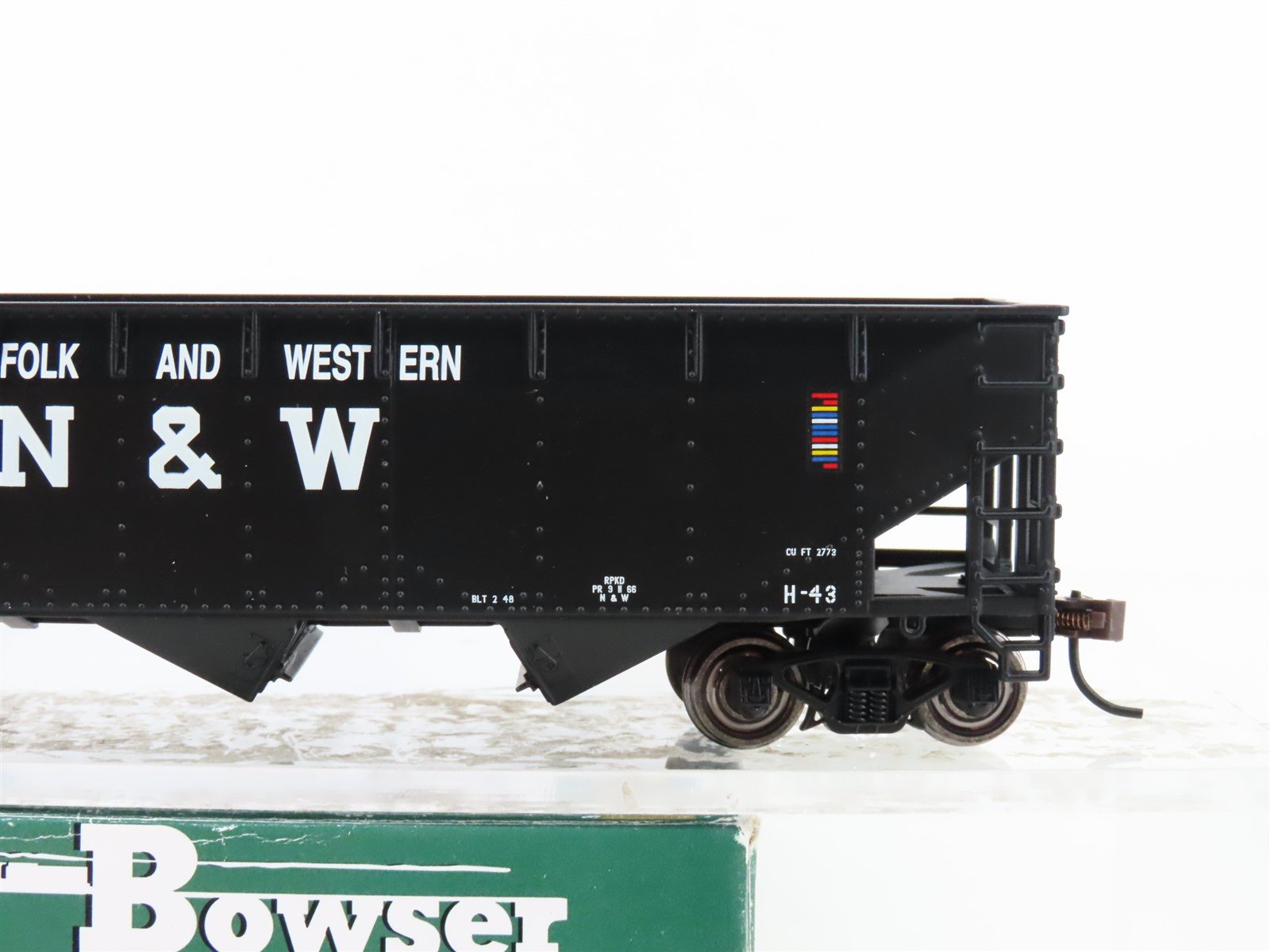 HO Scale Bowser Executive Line 40415 N&W Norfolk & Western 3-Bay Hopper #279563