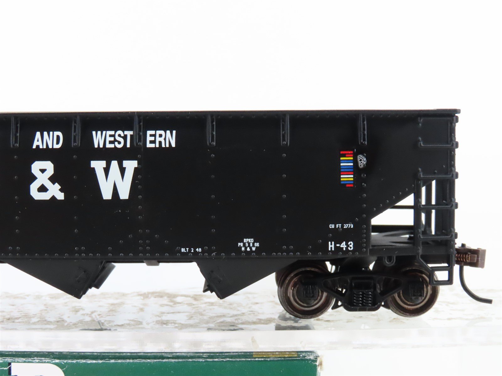 HO Scale Bowser Executive Line 40415 N&W Norfolk & Western 3-Bay Hopper #279563