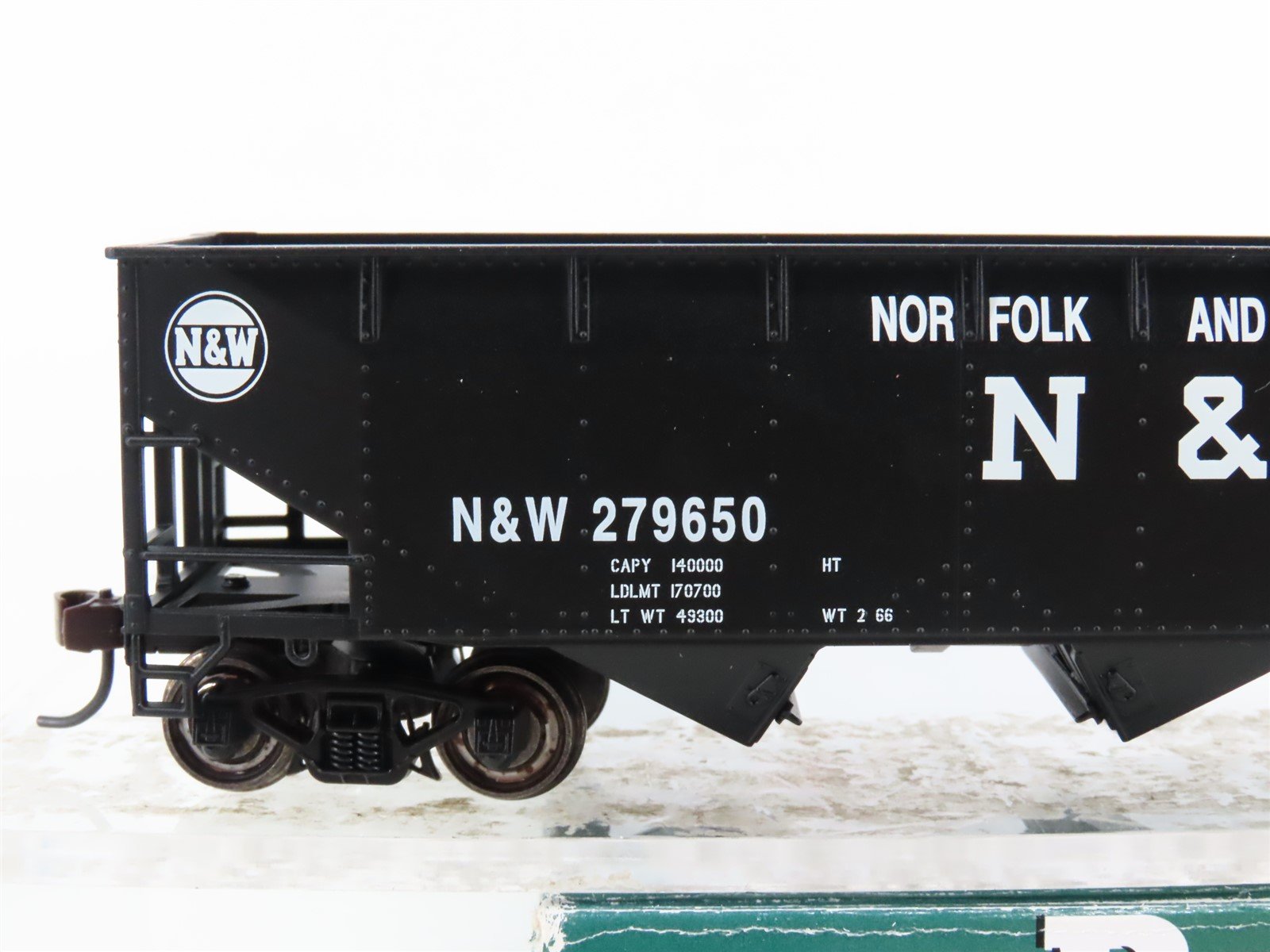 HO Scale Bowser Executive Line 40416 N&W Norfolk & Western 3-Bay Hopper #279650