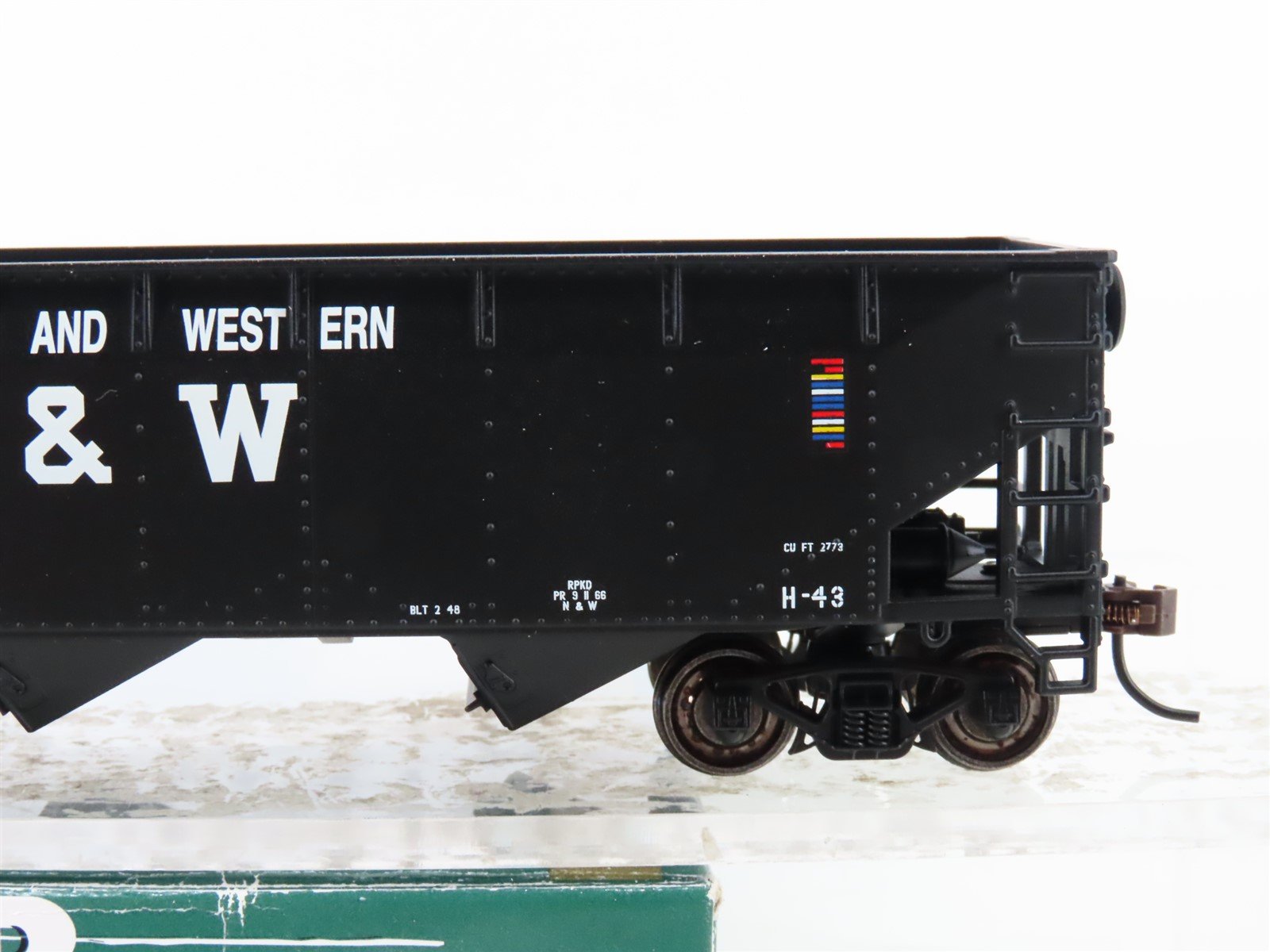 HO Scale Bowser Executive Line 40416 N&W Norfolk & Western 3-Bay Hopper #279650