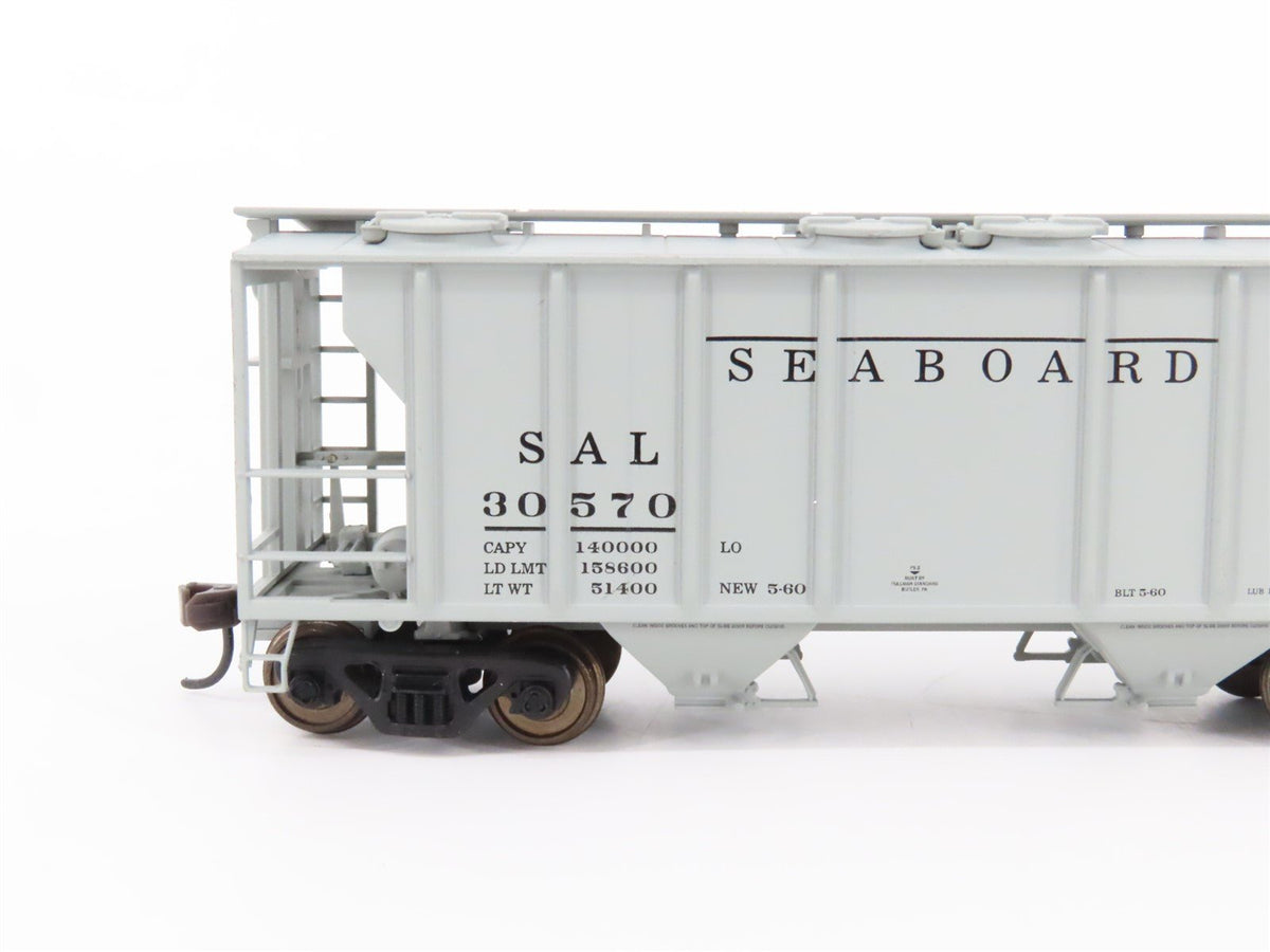 HO Scale Atlas 1833-1 SAL Seaboard Air Line 2-Bay Covered Hopper #30570