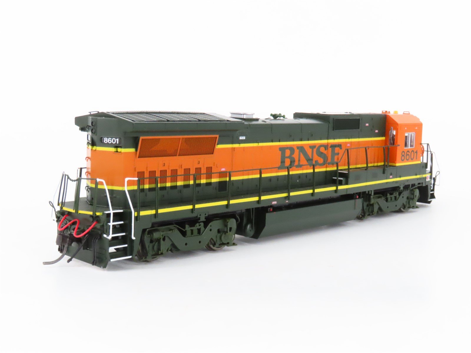 HO Scale Atlas Master 9025 BNSF Railway GE Dash 8-40B Diesel #8601 w/ DCC
