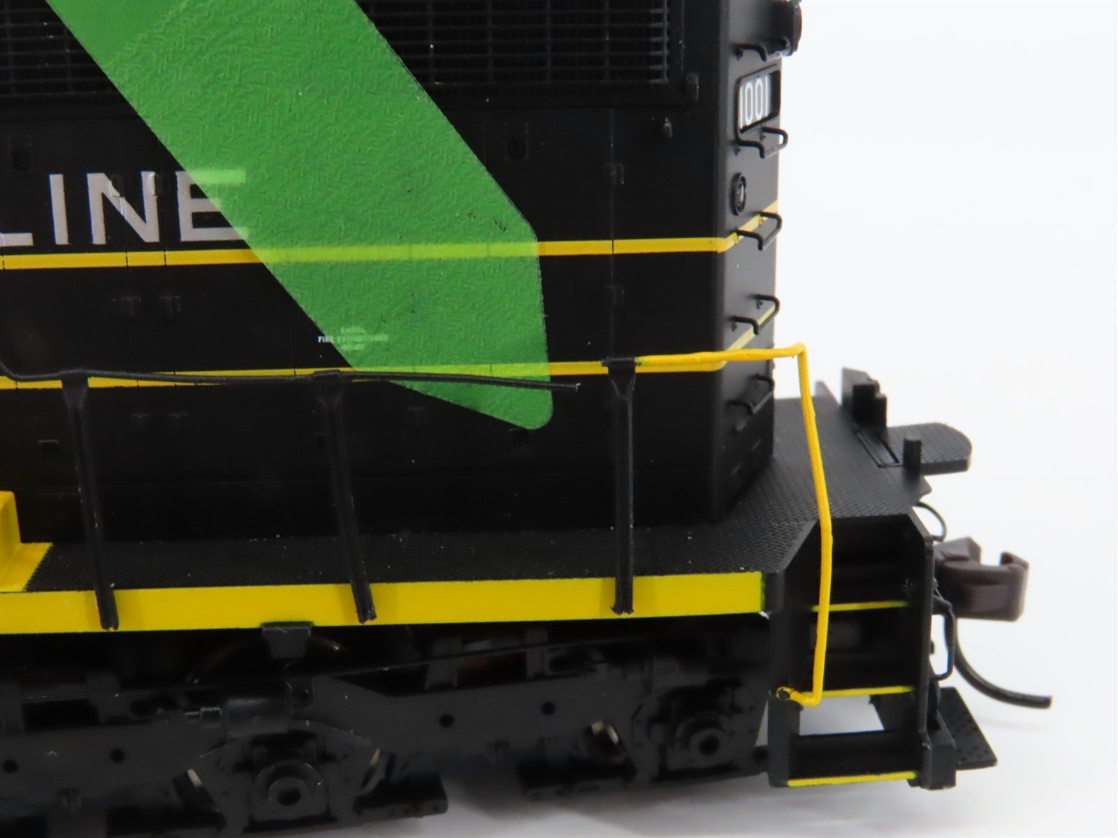 HO Scale Atlas Master 9213 ACL Atlantic Coast Line EMD SD35 Diesel #1001 w/ DCC