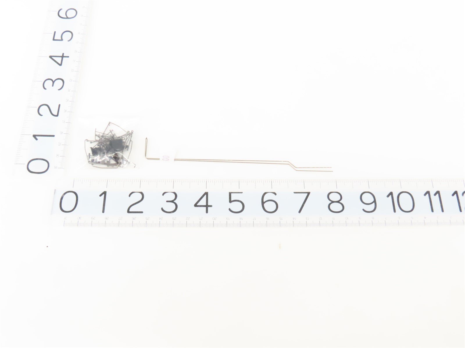 HO Scale Athearn 3483 SCL Seaboard Coast Line GE U33B Diesel Locomotive #1733