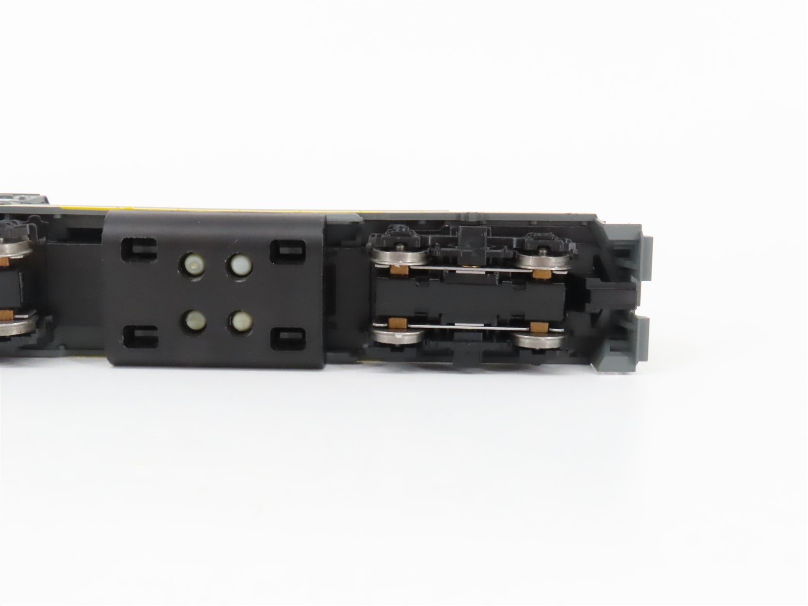 HO Scale Athearn 4604 SBD Seaboard System EMD GP38-2 Diesel Locomotive #6042