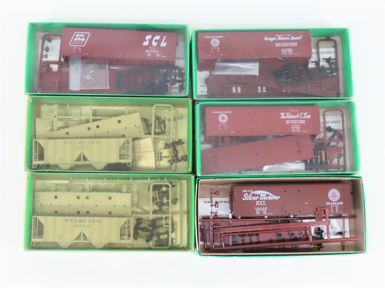 LOT of 6 HO Scale Bowser Kits SAL, SCL Seaboard Box Cars & Hoppers