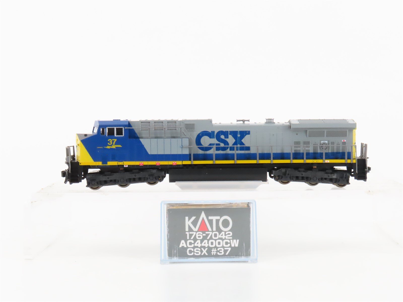 N Scale KATO 176-7042 CSX Transportation GE AC4400CW Diesel #37 - DCC Ready
