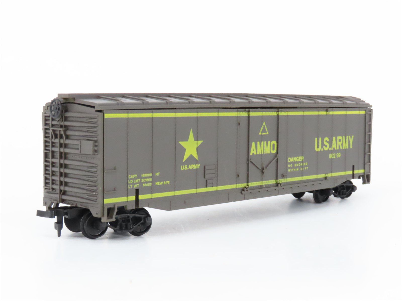 HO Scale AHM 11117 US Army Operating Exploding Car #80299 w/ Missile Launcher