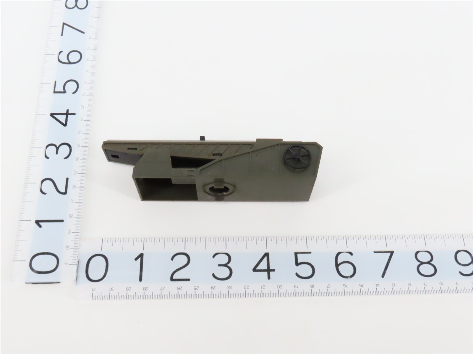 HO Scale AHM 11117 US Army Operating Exploding Car #80299 w/ Missile Launcher