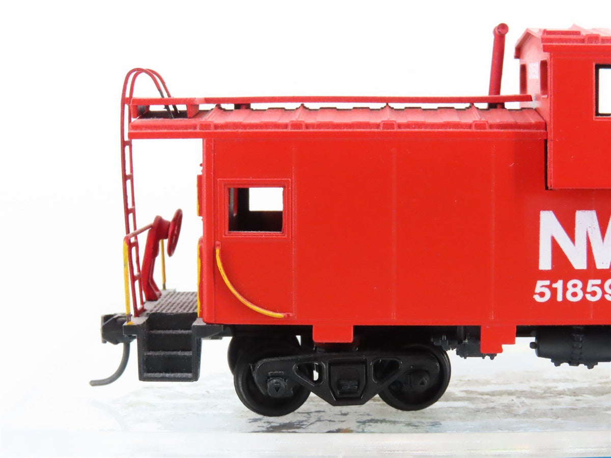 HO Scale Athearn Bev-Bel 1251-4 NW Norfolk &amp; Western 29&#39; Caboose #518592