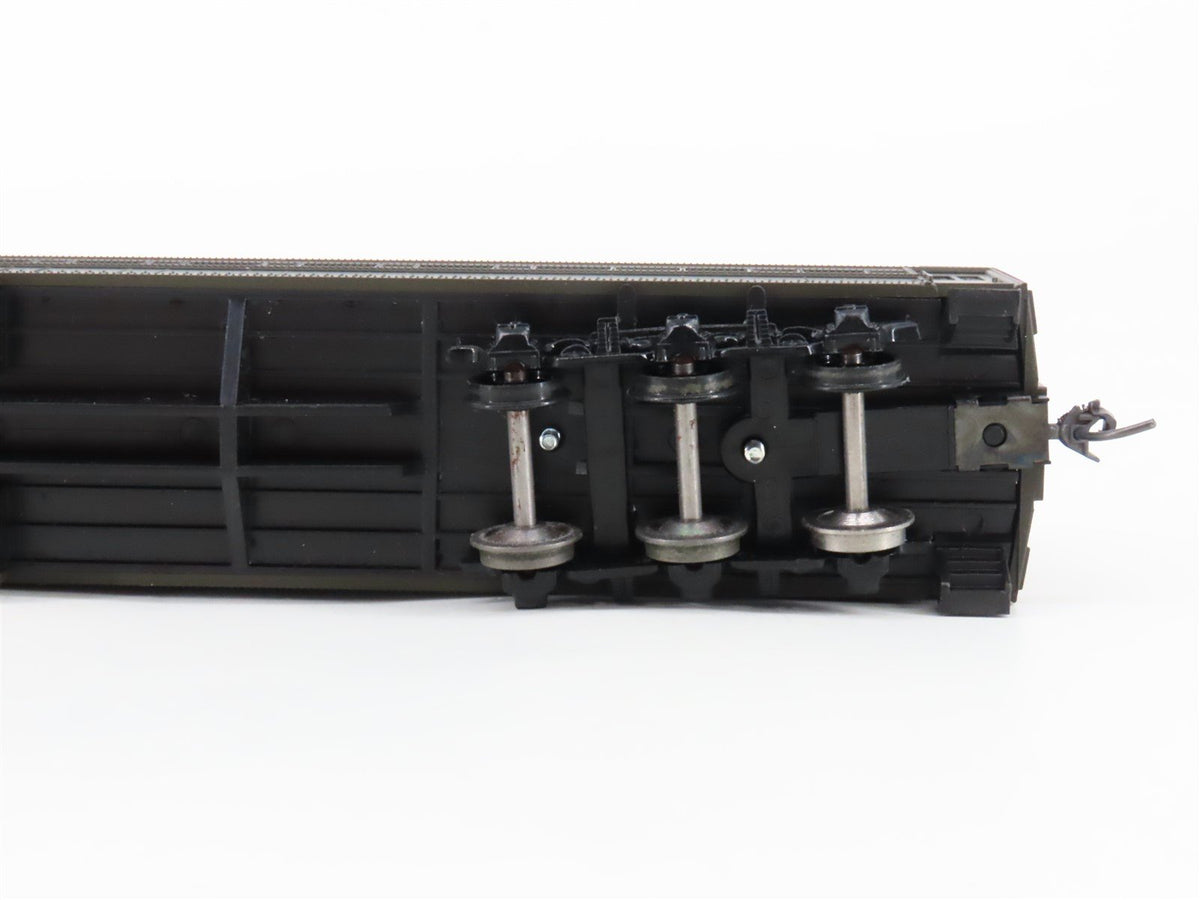 HO Scale Athearn Bev-Bel 5496-1 NKP Nickel Plate Road Coach Passenger &quot;Tulip&quot;