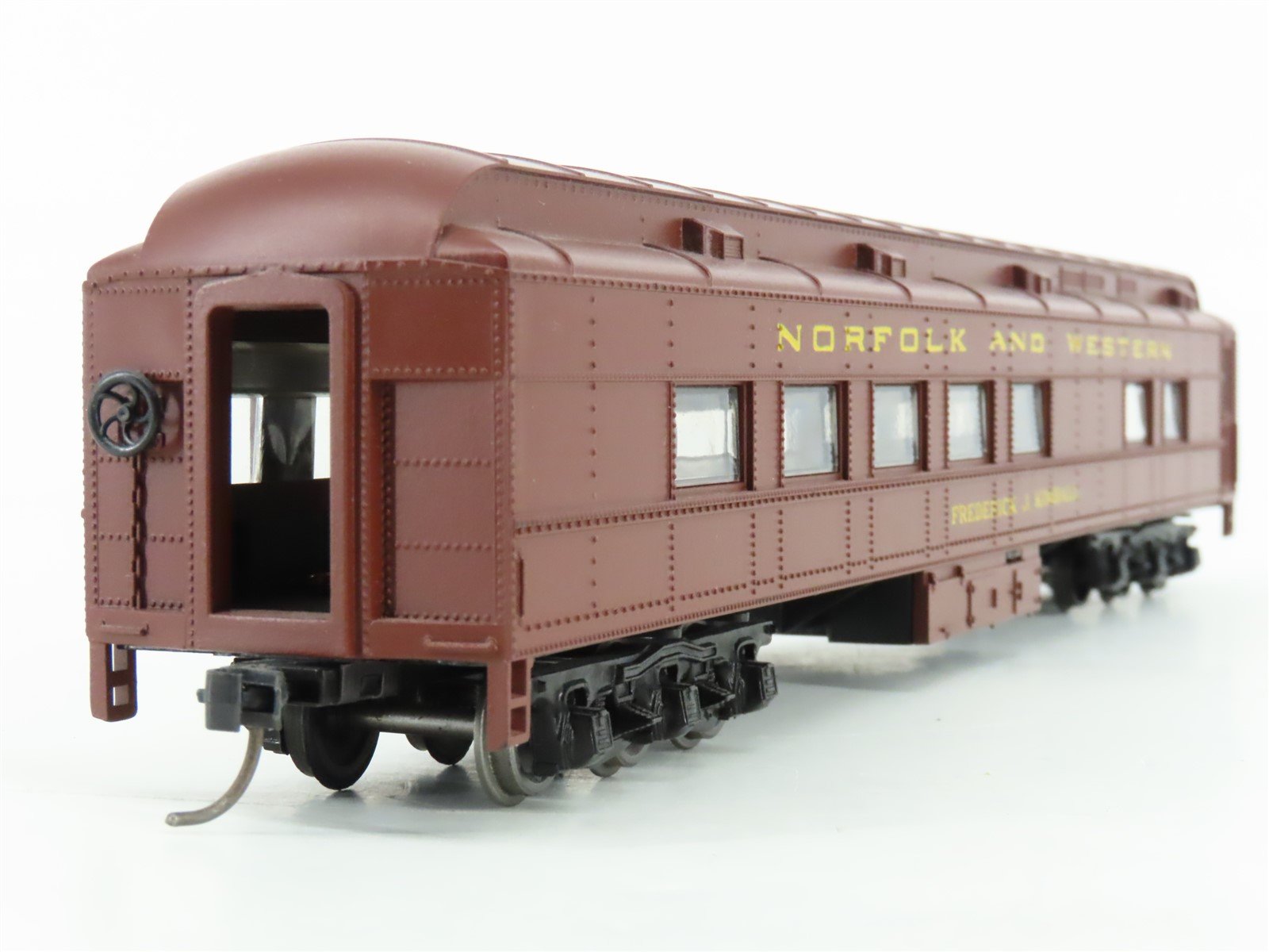 HO Scale Athearn Bev-Bel 5121 N&W Norfolk & Western Diner Passenger Car