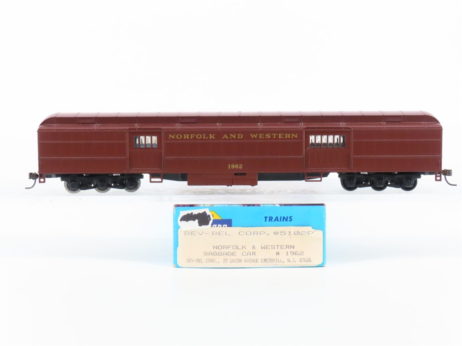 HO Scale Athearn Bev-Bel 5102P NW Norfolk & Western Baggage Passenger Car #1962