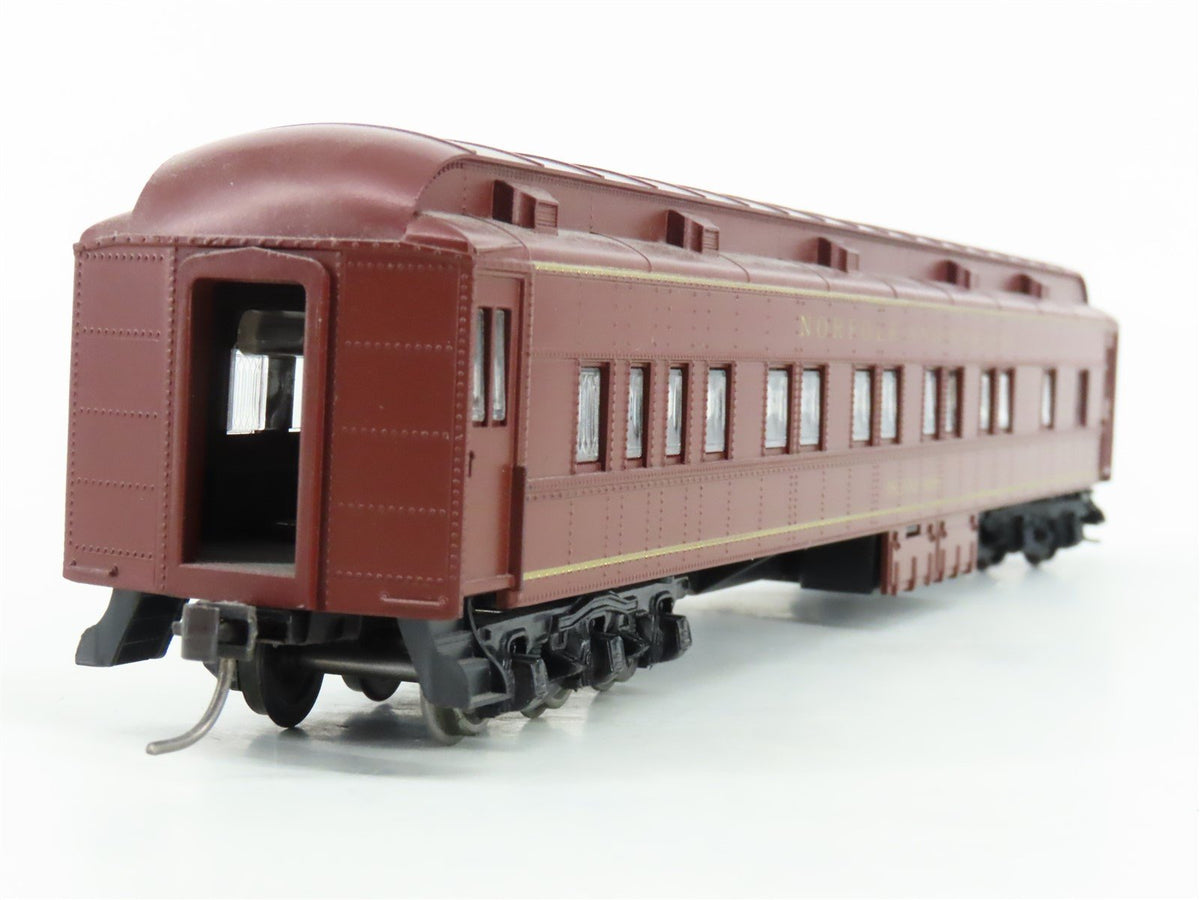 HO Scale Athearn Bev-Bel NW Norfolk &amp; Western Coach Passenger Car &quot;Island Rose&quot;