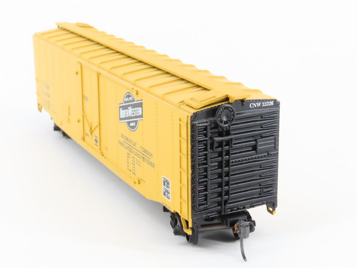 HO Scale Athearn Rail Runner 163 CNW Chicago North Western 50&#39; Box Car #33226