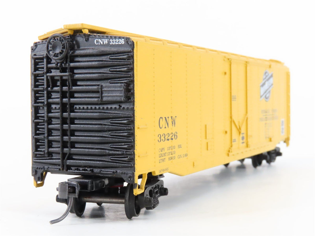 HO Scale Athearn Rail Runner 163 CNW Chicago North Western 50&#39; Box Car #33226