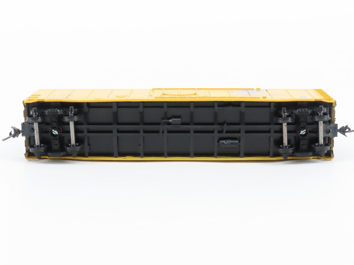 HO Scale Athearn Rail Runner 163 CNW Chicago North Western 50&#39; Box Car #33226