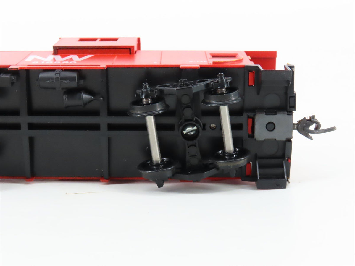 HO Scale Athearn Bev-Bel 1251-1 NW Norfolk &amp; Western Wide-Vision Caboose #518590