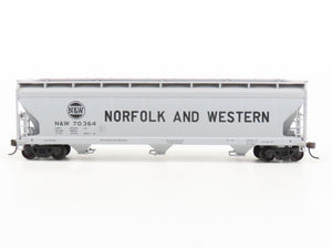 HO Scale Accurail N&W Norfolk & Western 3-Bay Covered Hopper #70364