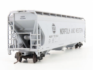 HO Scale Accurail N&W Norfolk & Western 3-Bay Covered Hopper #70364