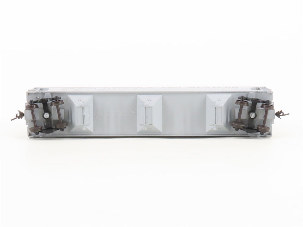 HO Scale Accurail N&amp;W Norfolk &amp; Western 3-Bay Covered Hopper #70364