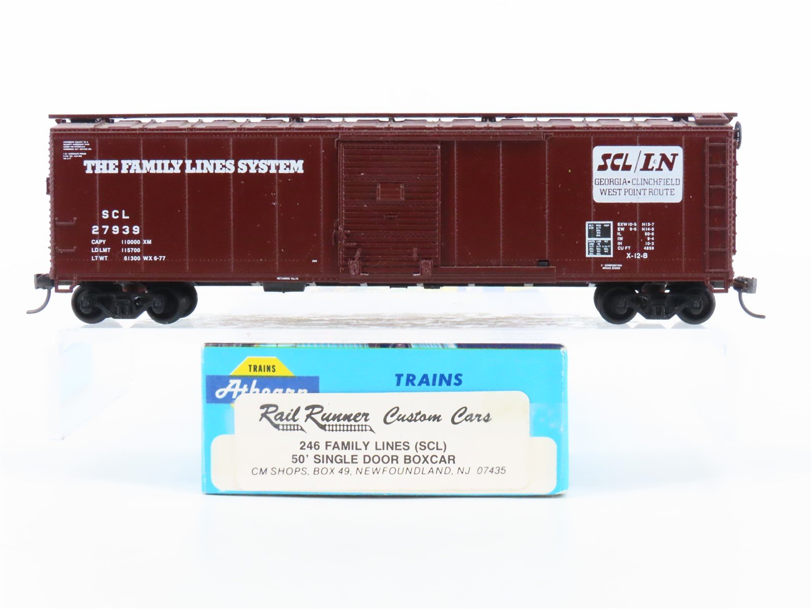 HO Scale Athearn Rail Runner 246 SCL/L&N Family Lines 50' Box Car #27939