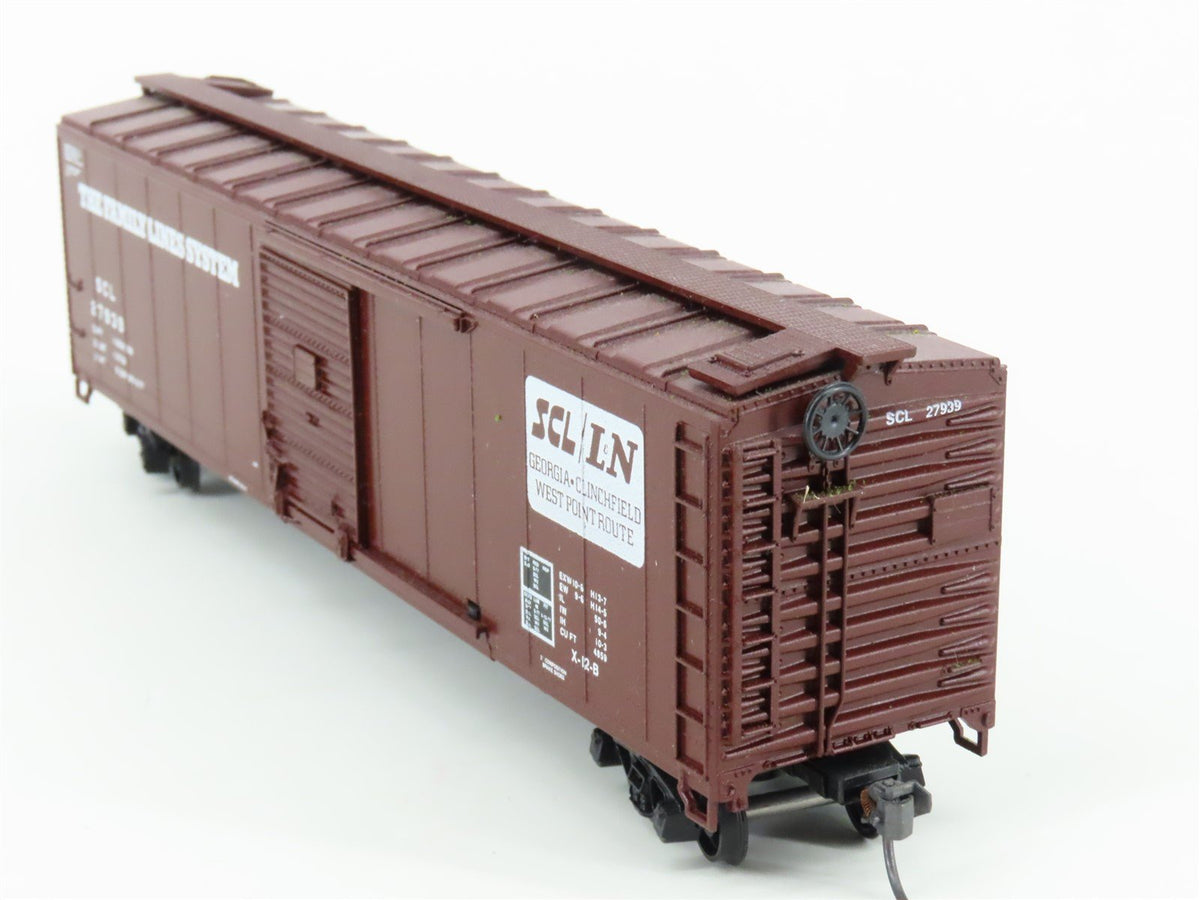 HO Scale Athearn Rail Runner 246 SCL/L&amp;N Family Lines 50&#39; Box Car #27939