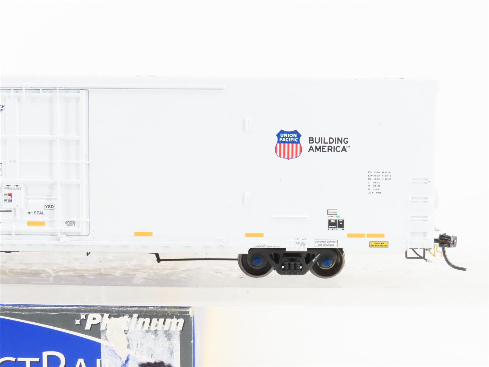 HO ExactRail Platinum EP-81050-32 ARMN UP 64' TRINCool PH. III Reefer #111314
