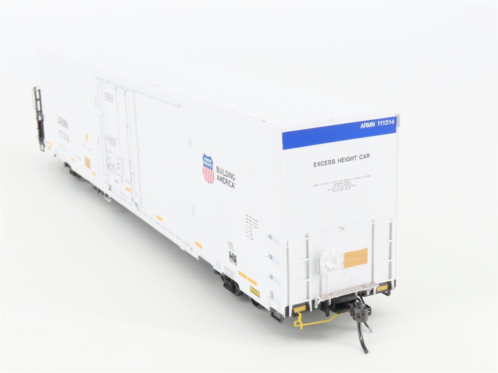 HO ExactRail Platinum EP-81050-32 ARMN UP 64' TRINCool PH. III Reefer #111314
