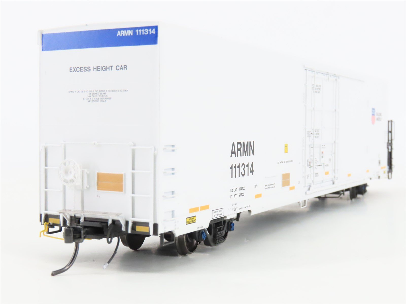 HO ExactRail Platinum EP-81050-32 ARMN UP 64' TRINCool PH. III Reefer #111314