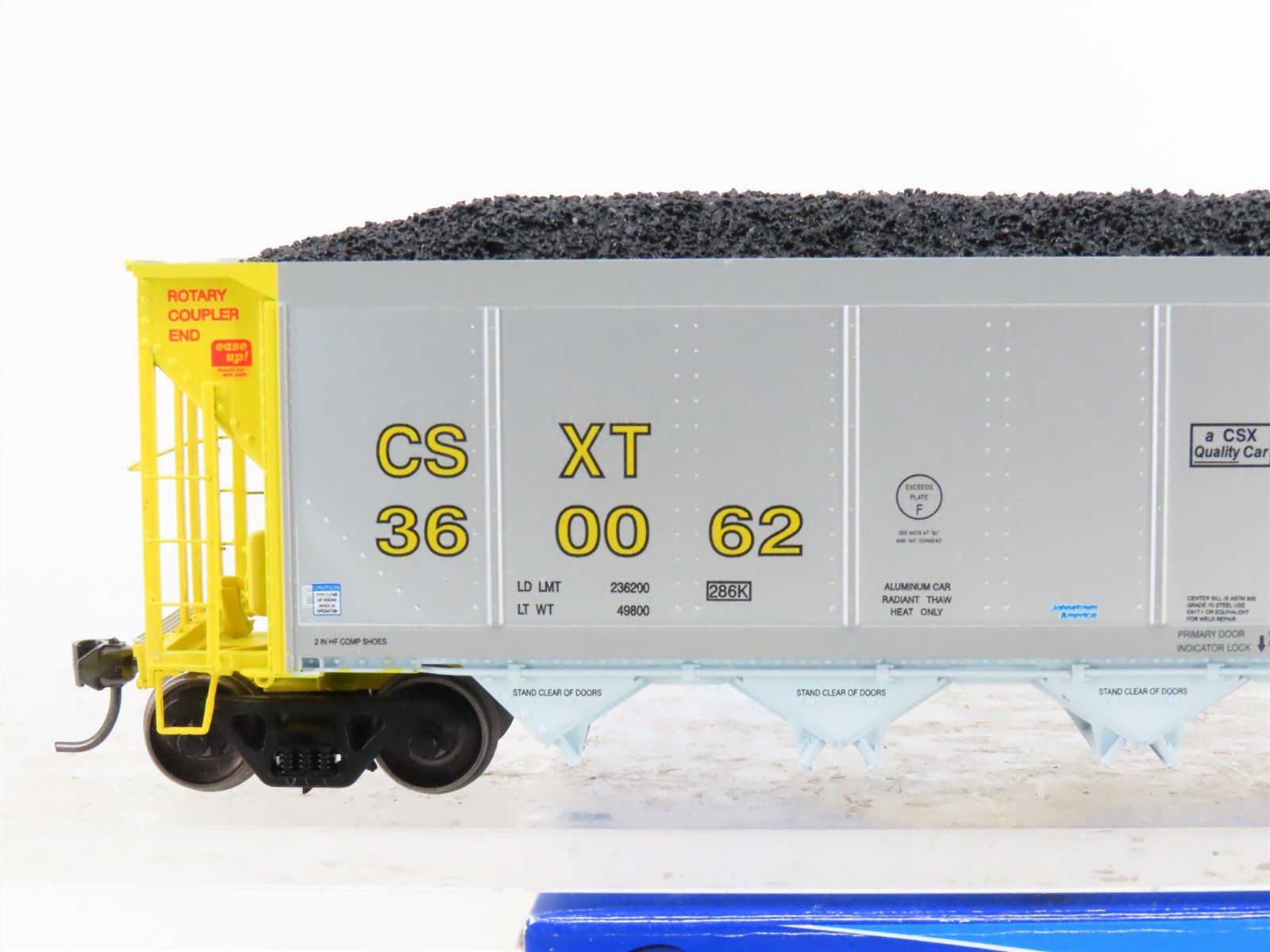 HO Scale ExactRail Evolution EE-1303-24 CSXT CSX 5-Bay Hopper #360062 w/ Load